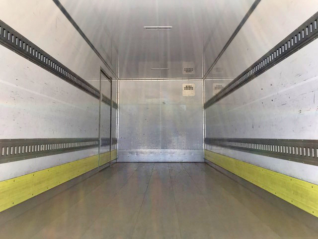 いすゞエルフパネルバン小型（2t・3t）[写真13]