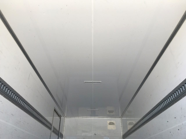 いすゞエルフパネルバン小型（2t・3t）[写真14]