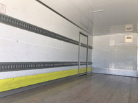 いすゞエルフパネルバン小型（2t・3t）[写真15]