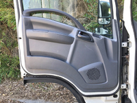 いすゞエルフパネルバン小型（2t・3t）[写真29]