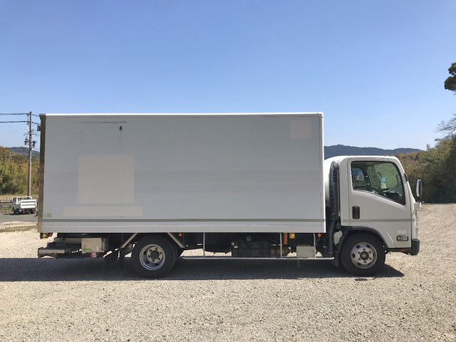 いすゞエルフパネルバン小型（2t・3t）[写真06]