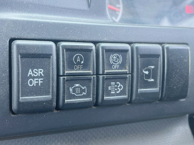 いすゞエルフ平ボディ小型（2t・3t）[写真36]