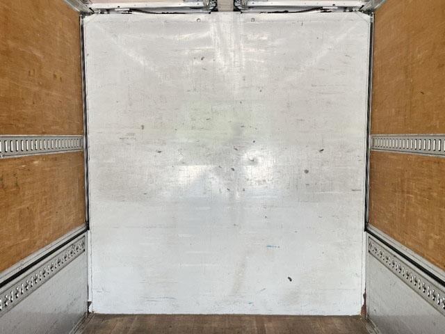 いすゞフォワードアルミウイング中型（4t）[写真13]