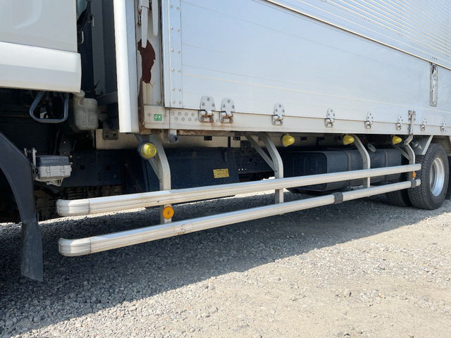 いすゞフォワードアルミウイング中型（4t）[写真16]