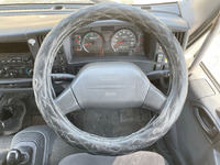 いすゞフォワードアルミウイング中型（4t）[写真36]