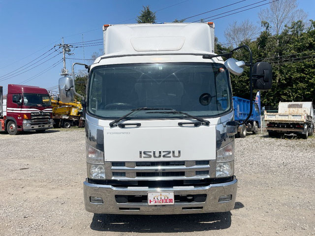 いすゞフォワードアルミウイング中型（4t）[写真07]