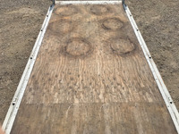 三菱ふそうキャンター平ボディ小型（2t・3t）[写真12]