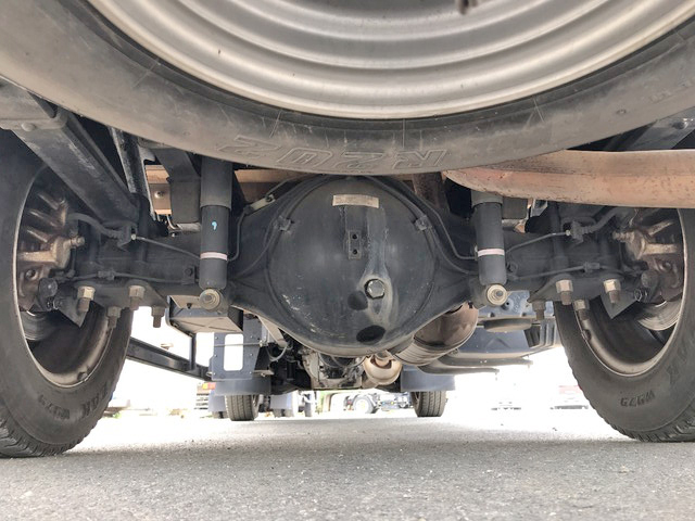 三菱ふそうキャンター平ボディ小型（2t・3t）[写真26]