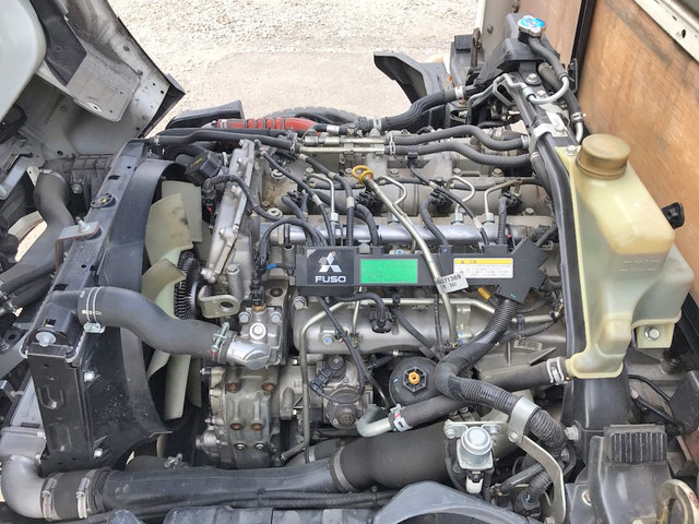 三菱ふそうキャンター平ボディ小型（2t・3t）[写真28]