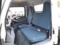 三菱ふそうキャンター平ボディ小型（2t・3t）[写真33]