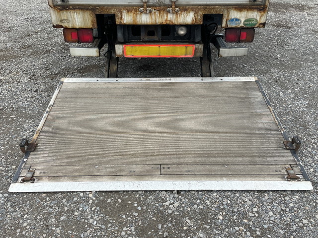 日野レンジャーアルミウイング中型（4t）[写真14]