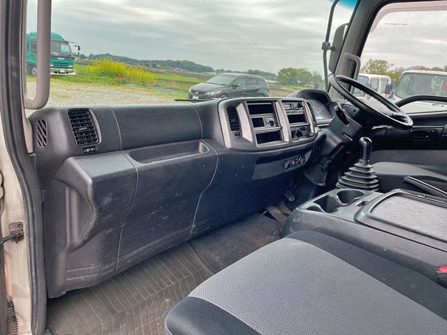 日野レンジャーアルミウイング中型（4t）[写真31]