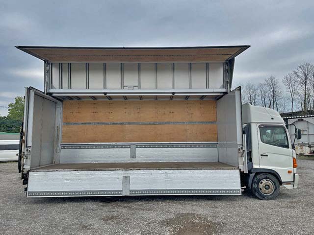 日野レンジャーアルミウイング中型（4t）[写真07]