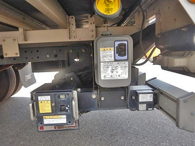 日野デュトロアルミバン小型（2t・3t）[写真18]