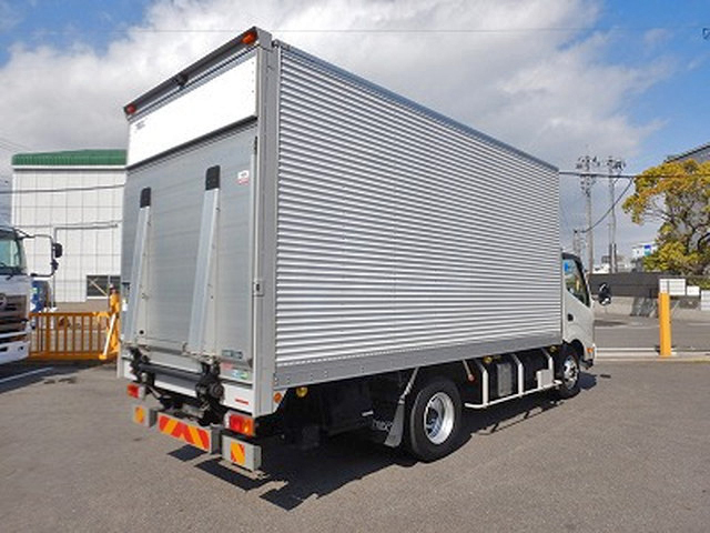 日野デュトロアルミバン小型（2t・3t）[写真02]