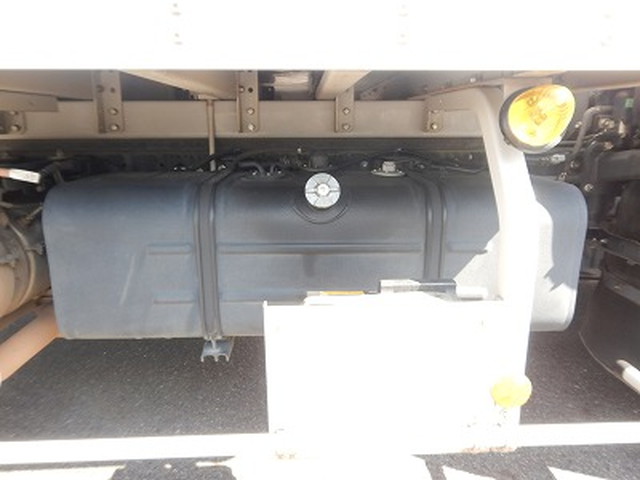 日野デュトロアルミバン小型（2t・3t）[写真20]