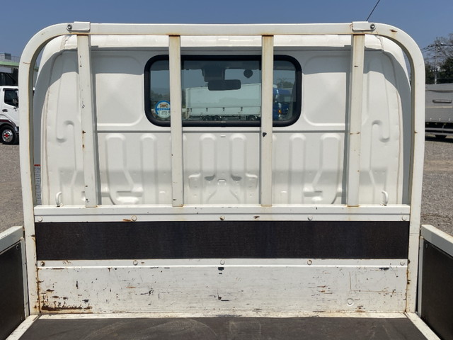 日野デュトロ平ボディ小型（2t・3t）[写真13]