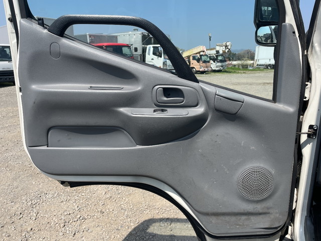 日野デュトロ平ボディ小型（2t・3t）[写真25]