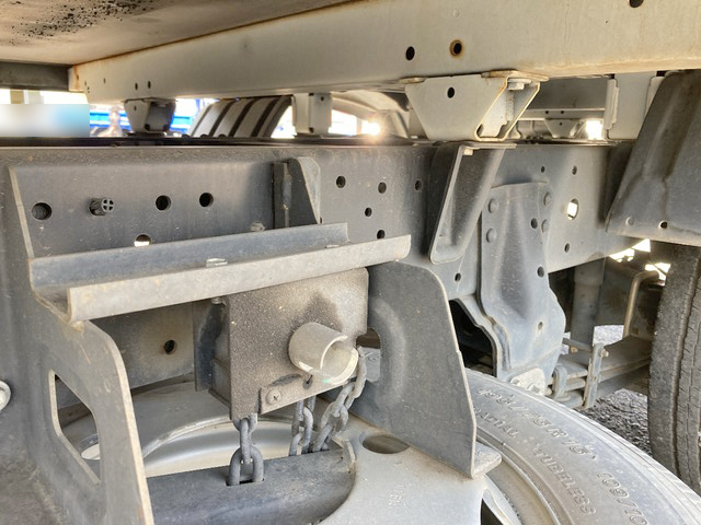 日野デュトロ平ボディ小型（2t・3t）[写真18]