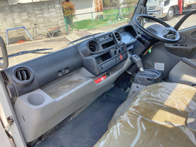 日野デュトロ平ボディ小型（2t・3t）[写真27]