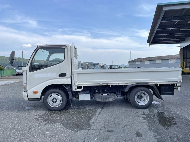 日野デュトロ平ボディ小型（2t・3t）[写真05]