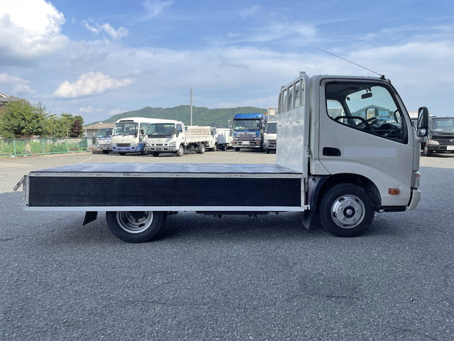 日野デュトロ平ボディ小型（2t・3t）[写真08]