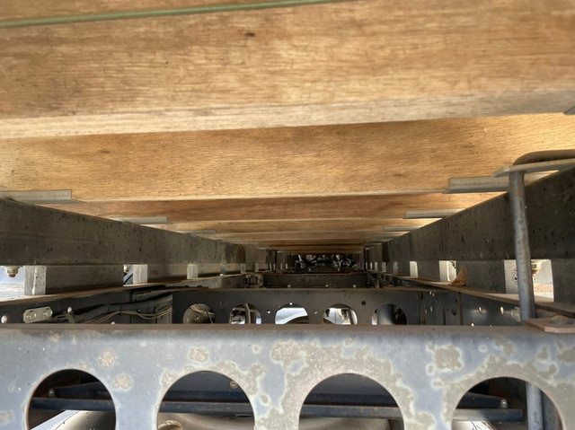 いすゞエルフカーテン車小型（2t・3t）[写真15]