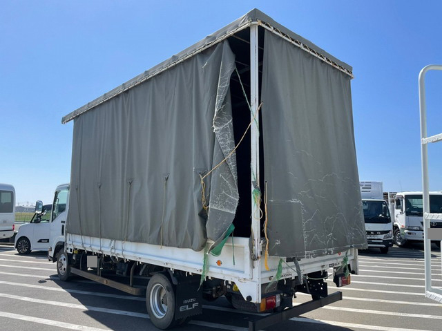 いすゞエルフカーテン車小型（2t・3t）[写真02]