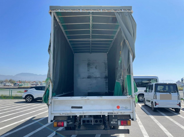 いすゞエルフカーテン車小型（2t・3t）[写真06]