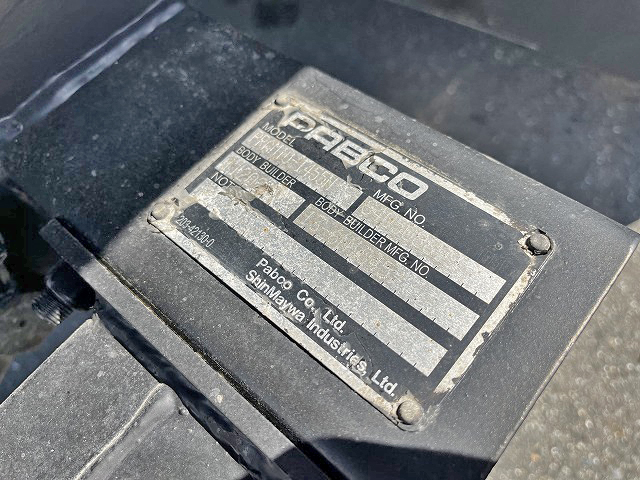 三菱ふそうキャンターアルミバン小型（2t・3t）[写真12]