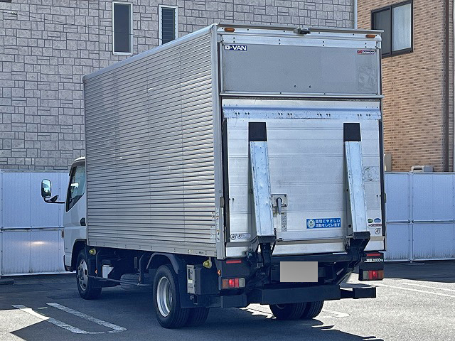 三菱ふそうキャンターアルミバン小型（2t・3t）[写真02]