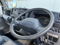 三菱ふそうキャンターアルミバン小型（2t・3t）[写真28]