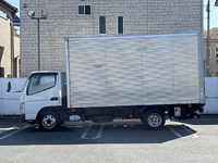 三菱ふそうキャンターアルミバン小型（2t・3t）[写真06]
