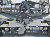 UDトラックスクオントレーラーヘッド（トラクターヘッド）大型（10t）[写真21]