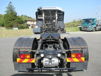 UDトラックスクオントレーラーヘッド（トラクターヘッド）大型（10t）[写真38]