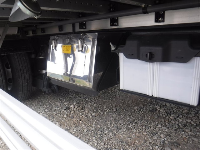 日野レンジャーアルミウイング中型（4t）[写真25]