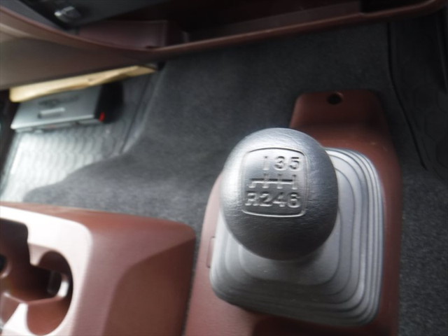 日野レンジャーアルミウイング中型（4t）[写真38]