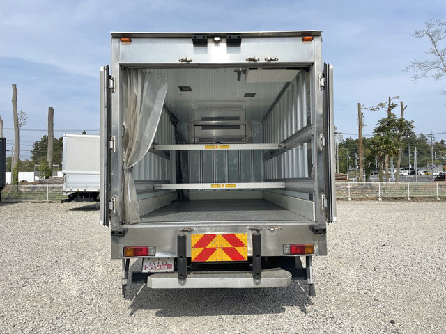 日野デュトロ冷凍車（冷蔵車）小型（2t・3t）[写真13]