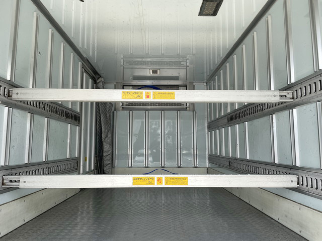 日野デュトロ冷凍車（冷蔵車）小型（2t・3t）[写真14]