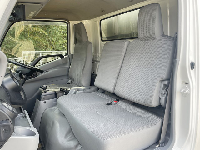 日野デュトロ冷凍車（冷蔵車）小型（2t・3t）[写真33]