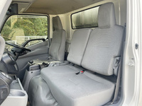 日野デュトロ冷凍車（冷蔵車）小型（2t・3t）[写真33]