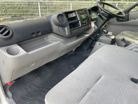 日野デュトロ冷凍車（冷蔵車）小型（2t・3t）[写真34]