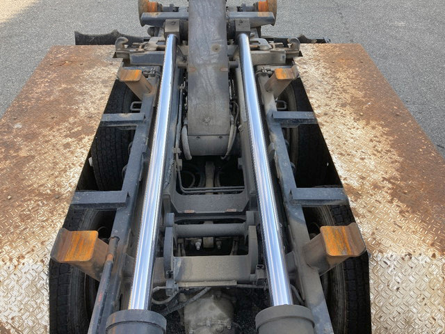 いすゞギガマルチリフト大型（10t）[写真12]