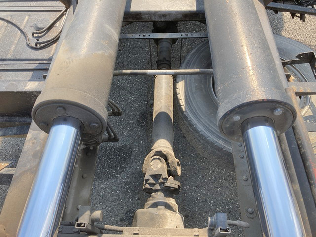 いすゞギガマルチリフト大型（10t）[写真13]