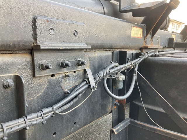 いすゞギガマルチリフト大型（10t）[写真19]