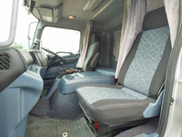 日野レンジャーアルミウイング中型（4t）[写真30]