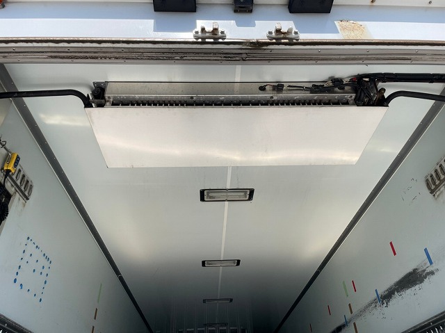 三菱ふそうスーパーグレート冷凍車（冷蔵車）大型（10t）[写真13]