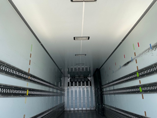 三菱ふそうスーパーグレート冷凍車（冷蔵車）大型（10t）[写真14]