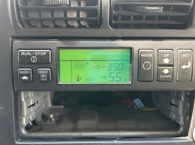 三菱ふそうスーパーグレート冷凍車（冷蔵車）大型（10t）[写真28]