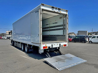 三菱ふそうスーパーグレート冷凍車（冷蔵車）大型（10t）[写真03]